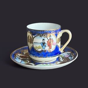 VINTAGE Japanese Satsuma-style Moriage design demitasse cup and saucer